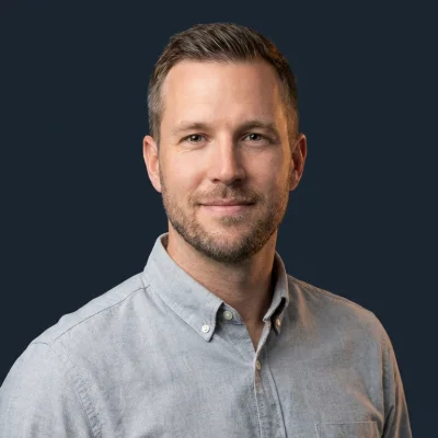 Jonas Friedrich, Spezialist für Vertragsbedingungen, Porträt 400x400 Pixel